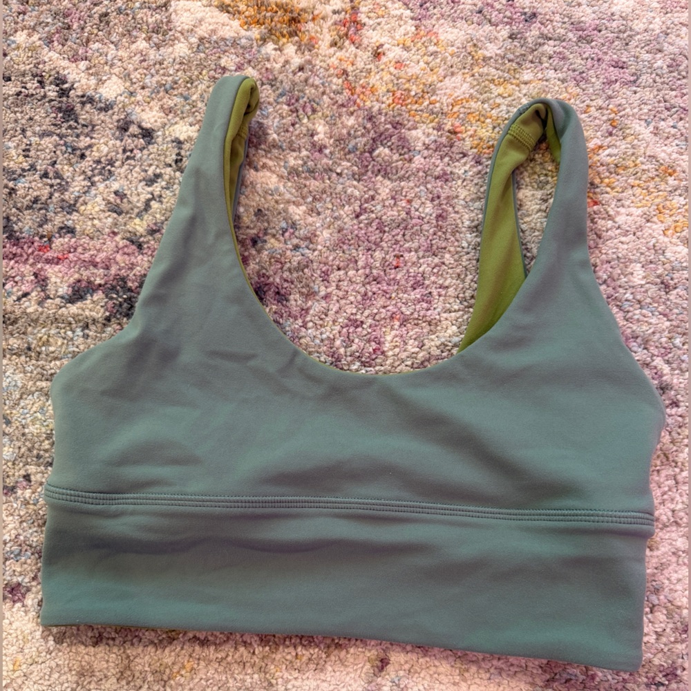LULULEMON reversible Sports Bra